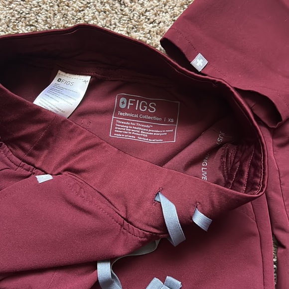 Figs XS set burgundy - Picture 3 of 4